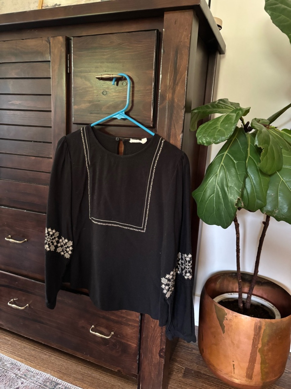 Black Embroidered Women's Long Sleeve Top